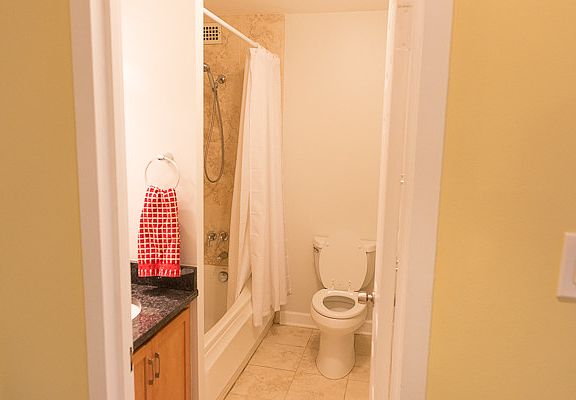 5th image of 2115 W Farwell Ave APT 206