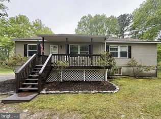105 Hill Ter, Milford, PA 18337