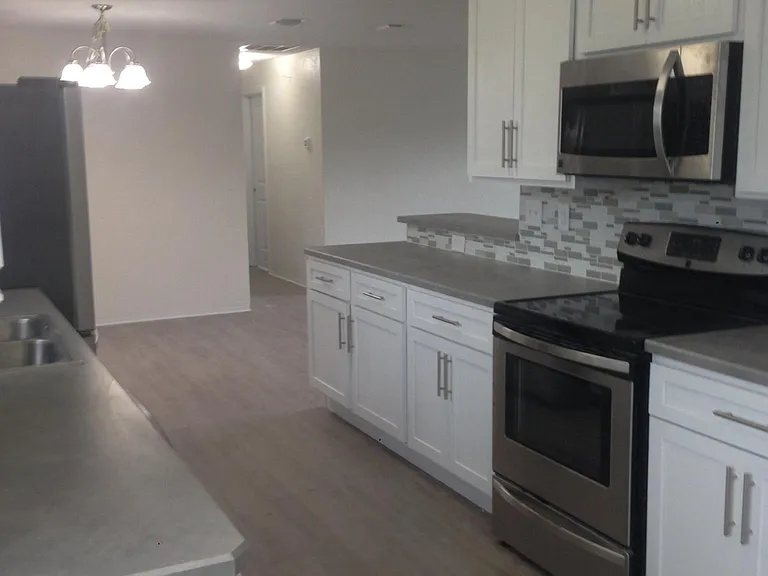 39 Sandra Dr — Photo 10