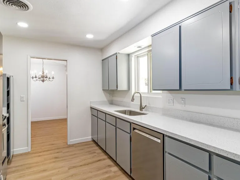 1303 W Devonshire St #1 — Photo 5