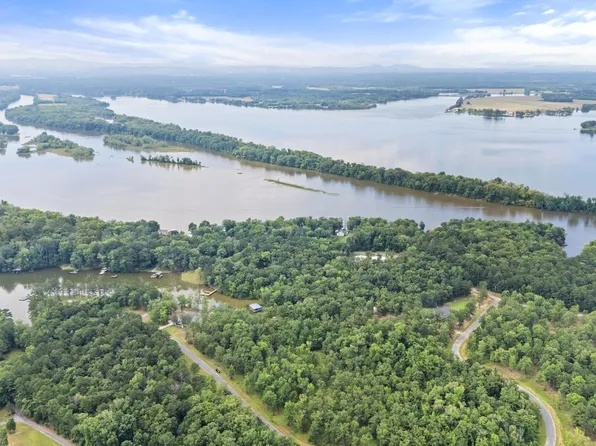 27 County Road 819, Cedar Bluff, AL 35959