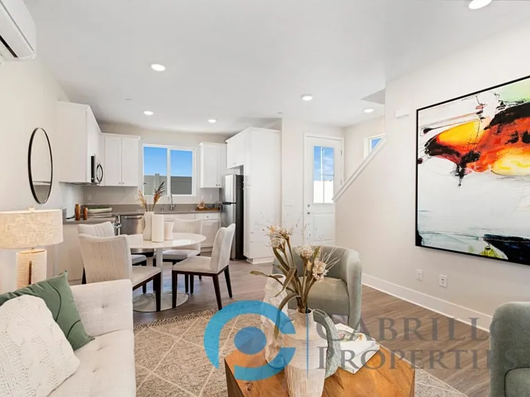 1675 Neptune Ave — Photo 46