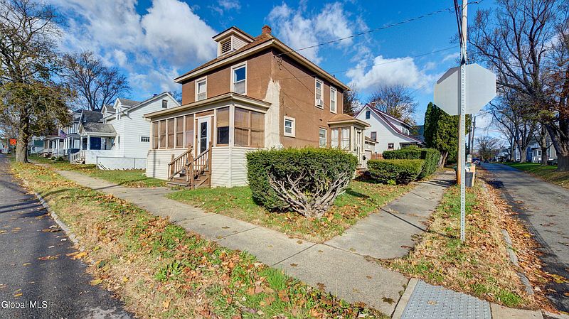 2nd image of 23 Briggs Street