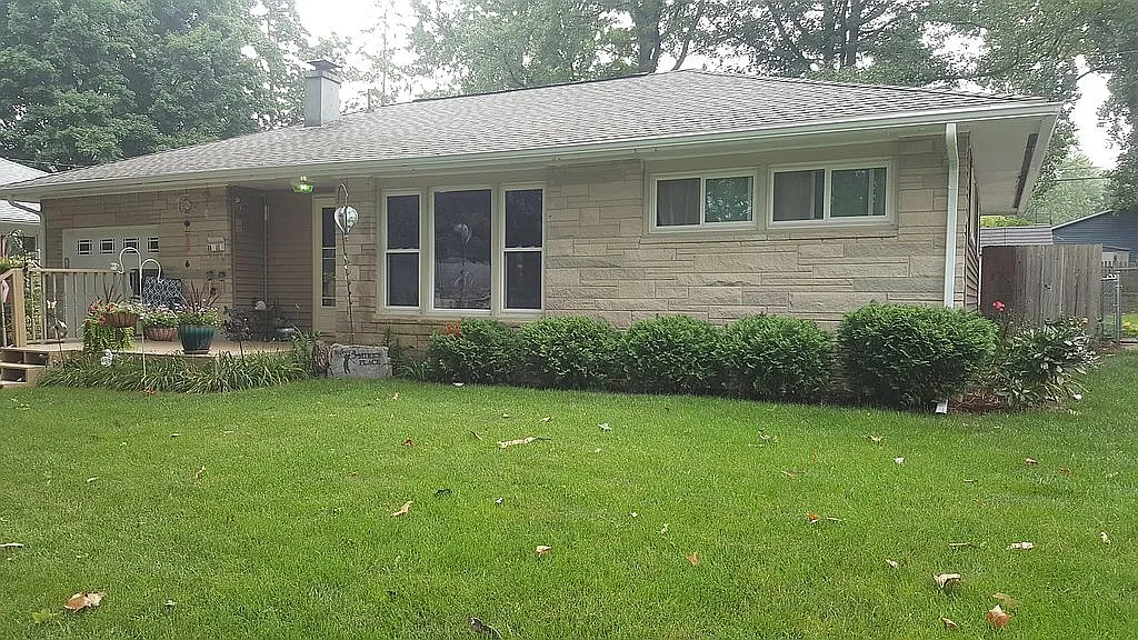 1110 S Cottage Grove Ave photo 1
