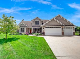 N6284 Kapur Dr, Sheboygan Falls, WI 53085