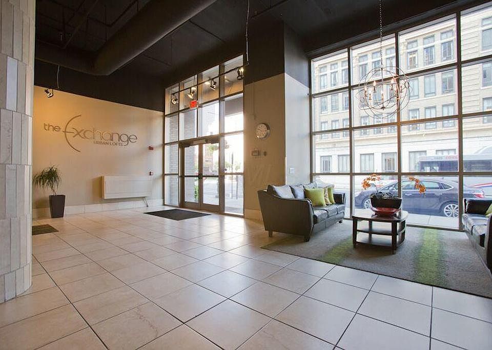 Lobby/3rd Street Entrance