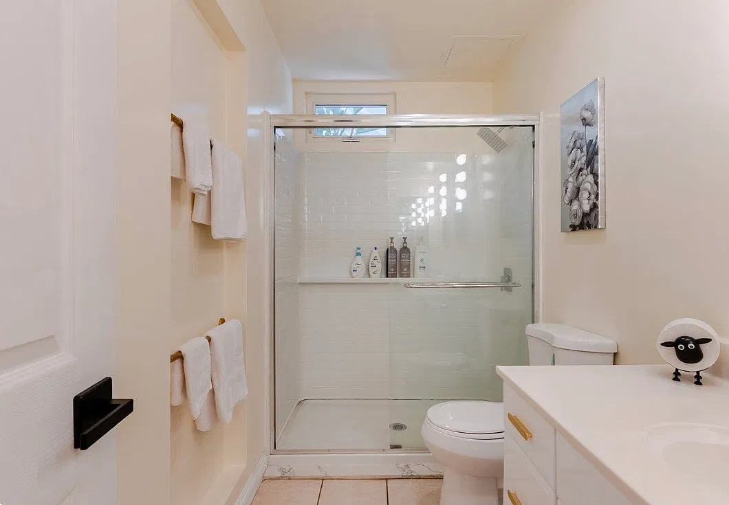 1 bed, 350 sqft, $1,785 — Photo 2