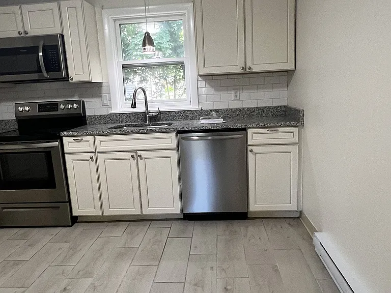 2 Atlantic Ave #1 — Photo 8