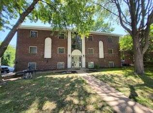 Roseland Terrace Apartments, Saint Louis, MO 63143