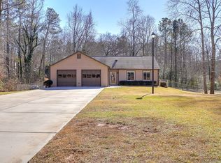 409 Rockingham Ln, Woodstock, GA 30189