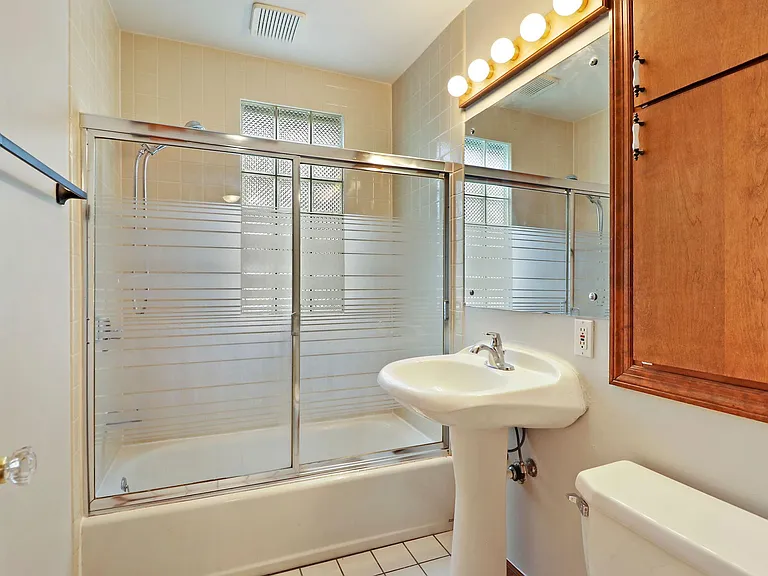 7706 48th Ave #7706 — Photo 9