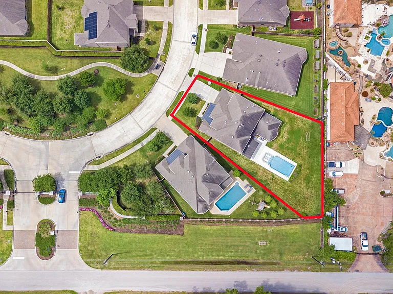 24910 Meadowthorn Crest Ln — Photo 37