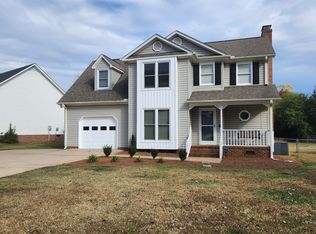 8 Fairview Pl, Greer, SC 29651