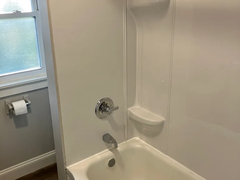 936 N Riley Ave — Photo 18
