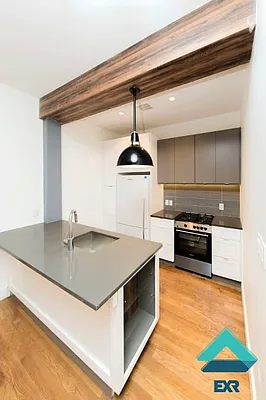 Rented by EXR | media 13