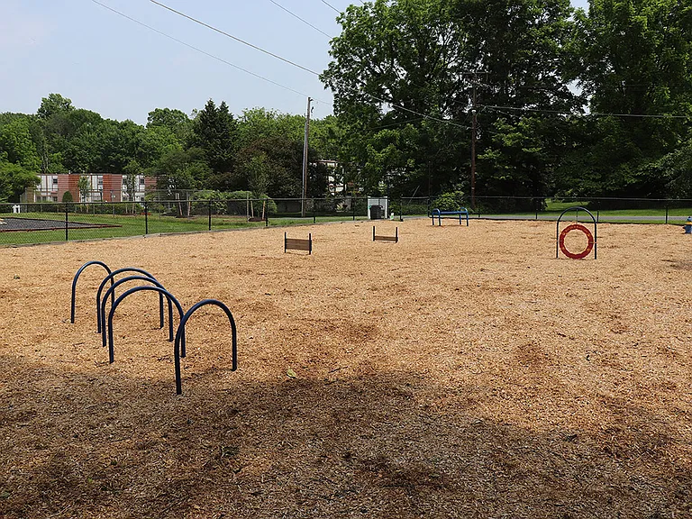 Green Valley Apartments — Photo 23