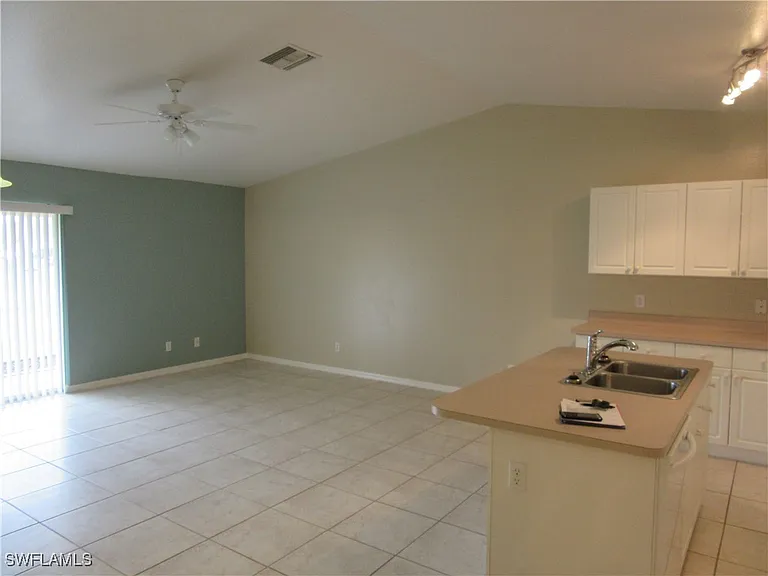 271 SW 4th St #271 — Photo 10