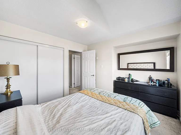 291 Woodley Cres — Photo 29