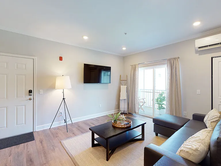 Coastal Club Apartments — Photo 7