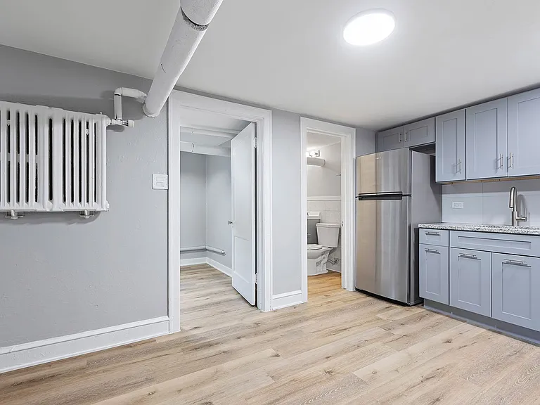 Bella Casa Apartments — Photo 43