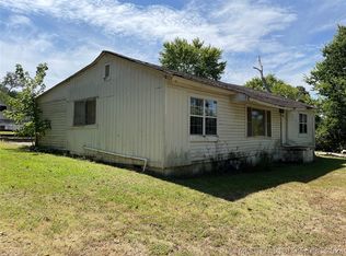 715 S Del St, Stilwell, OK 74960