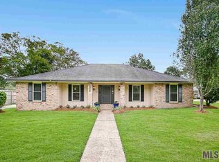 1039 Louray Dr, Baton Rouge, LA 70808