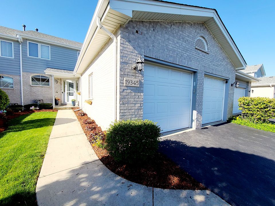 1st image of 19345 Cormoy Ln
