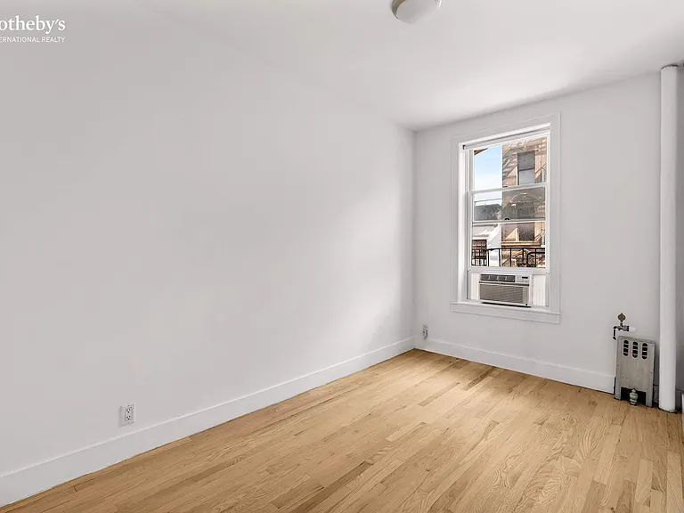 234 W 20th St #4A — Photo 7