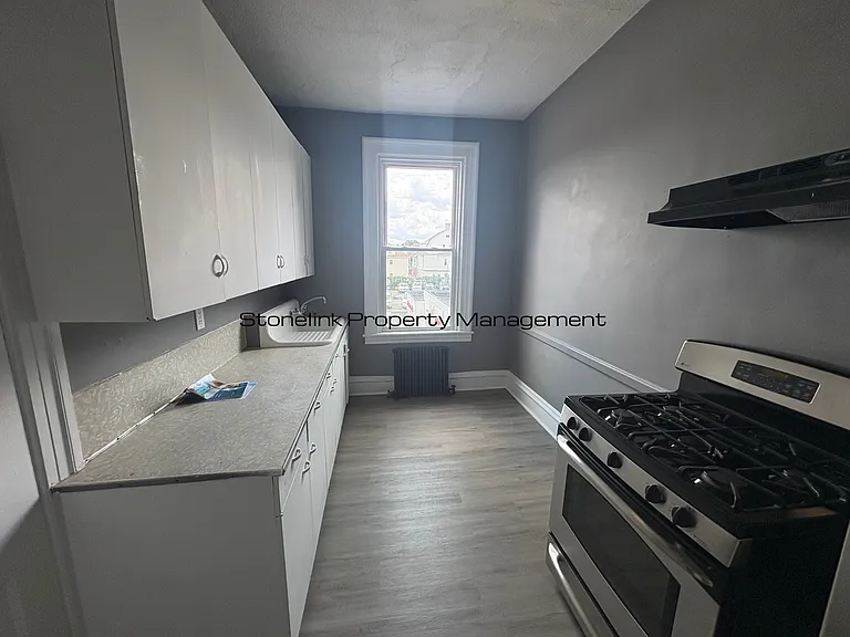 163 Elmwood Ave — Photo 3