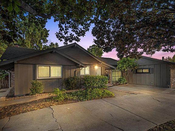 5th image of 429 Buck Avenue