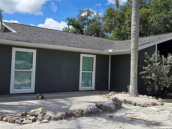 2nd image of 221 Dade Ave