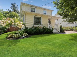 722 7th St SW, Rochester, MN 55902