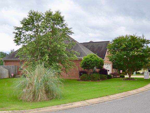 Larger Lot in Neighborhood