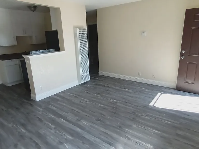2501 Edison Ave #34 — Photo 7