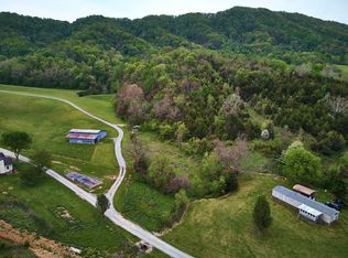 1242 Round Barn Rd, Powder Springs, TN 37848