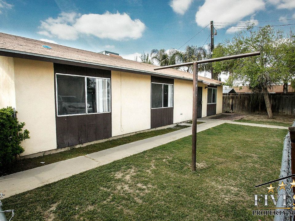 Front View of Apartment