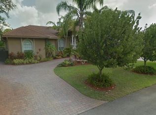 9833 SW 94th Ter, Miami, FL 33176