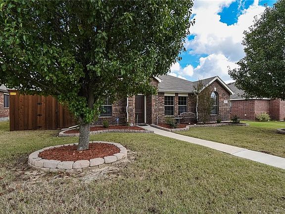 4th image of 1508 Lorena Dr