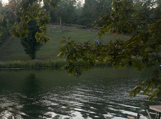 102 Signal Point Ln, Guntersville, AL 35976