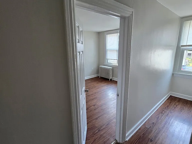 21 E Ettwein Street2nd Fl — Photo 9