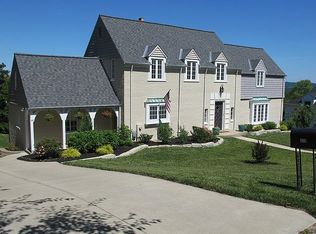 320 Compton Hills Dr, Cincinnati, OH 45215