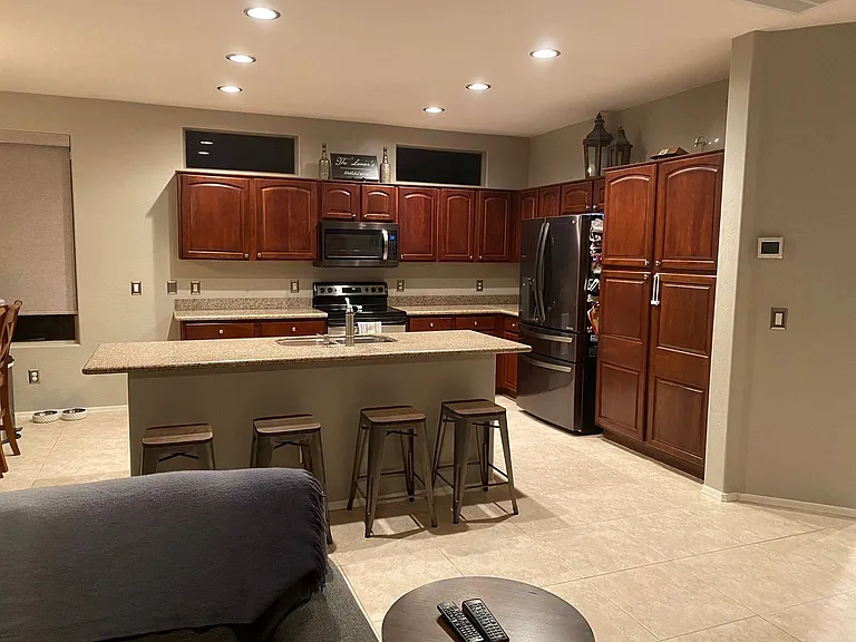 6017 W Running Deer Trl — Photo 2
