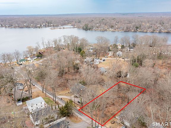 2nd image of 21 Bass Lake Road