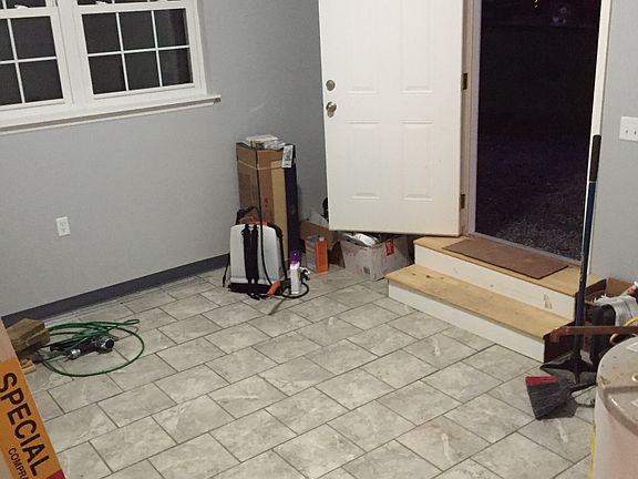 Mudd room / laundry room
