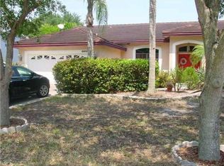 5852 NW 41st Ln, Coconut Creek, FL 33073