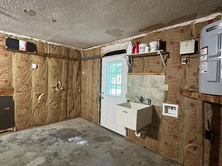 108 Laurel Ct — Photo 24