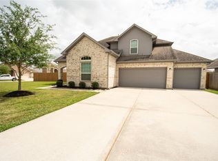 318 Cabernet Dr, Alvin, TX 77511