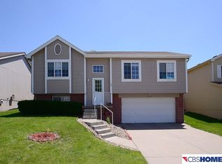 18709 R St, Omaha, NE 68135