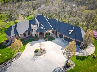 6289 S Parkhaven Ln, Springfield, MO 65810