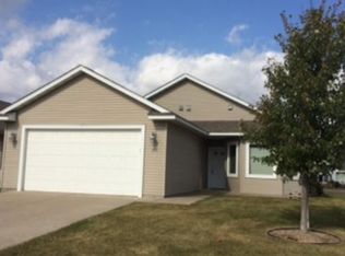 300 Roosevelt St S, Cambridge, MN 55008